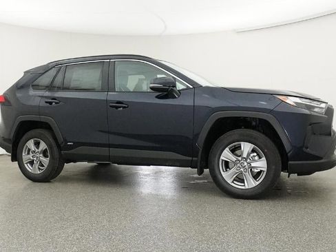 New 2025 Toyota RAV4 XLE image 28