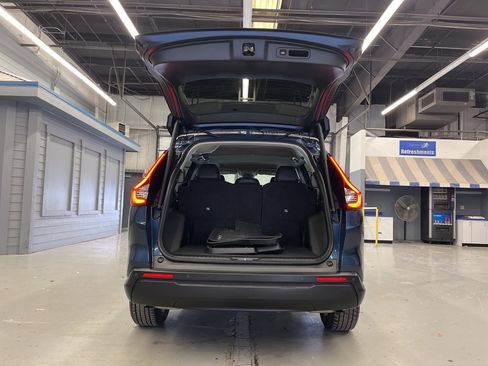 Used 2025 Honda CR-V EX-L image 9