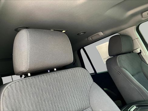 Used 2016 GMC Yukon SLE w/ Convenience Package AWD/4WD image 28