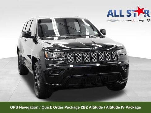 Used 2019 Jeep Grand Cherokee Altitude image 1