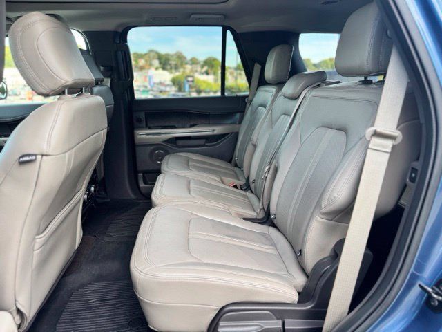 Used 2018 Ford Expedition Limited w/ Equipment Group 301A AWD/4WD image 41