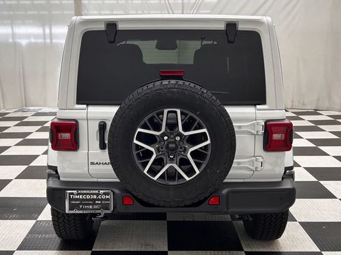 New 2026 Jeep Wrangler Unlimited Sahara AWD/4WD image 6
