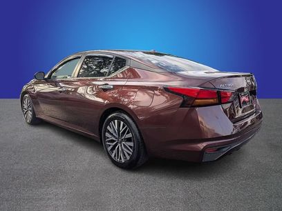Used 2023 Nissan Altima 2.5 SV