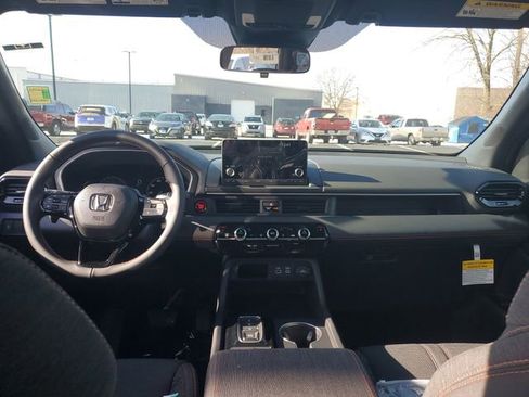 New 2025 Honda Pilot Sport image 20