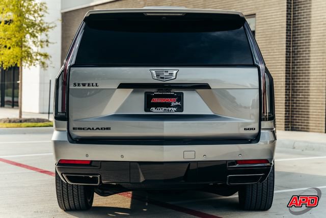Used 2026 Cadillac Escalade Platinum Sport AWD/4WD image 16