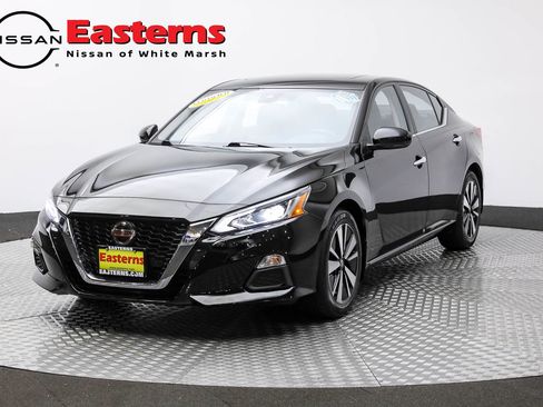 Used 2021 Nissan Altima 2.5 SV w/ SV Premium Package image 1