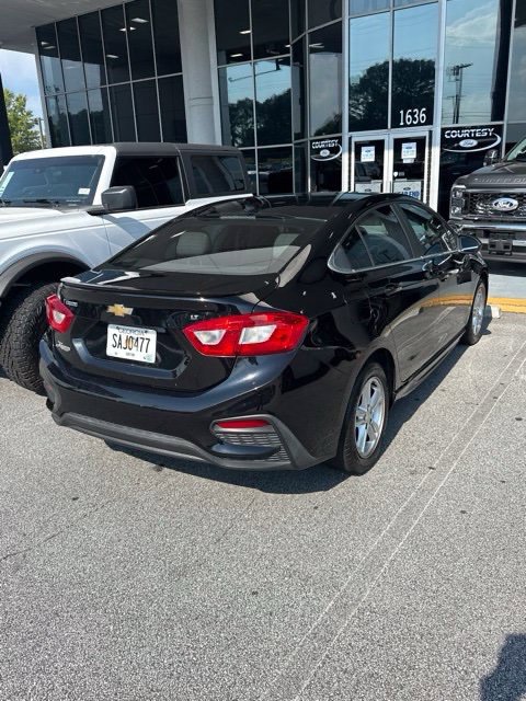 Used 2017 Chevrolet Cruze LT w/ RS Package FWD image 3