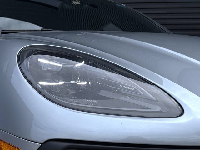 Certified 2026 Porsche Macan GTS AWD/4WD image 12
