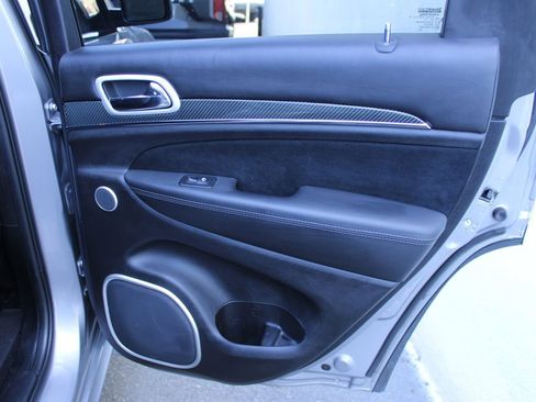 Used 2021 Jeep Grand Cherokee SRT image 20