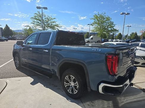 Used 2024 GMC Sierra 1500 SLT AWD/4WD image 4