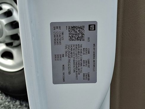 New 2025 Chevrolet Express 3500 w/ Driver Convenience Package image 14