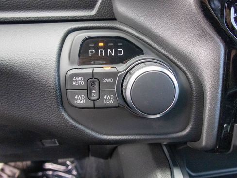 New 2027 RAM 1500 4x4 Crew Cab image 17