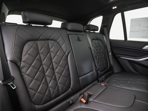 New 2026 BMW X5 xDrive50e AWD/4WD image 28