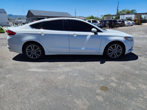 Used 2017 Ford Fusion S w/ Equipment Group 101A FWD image 4