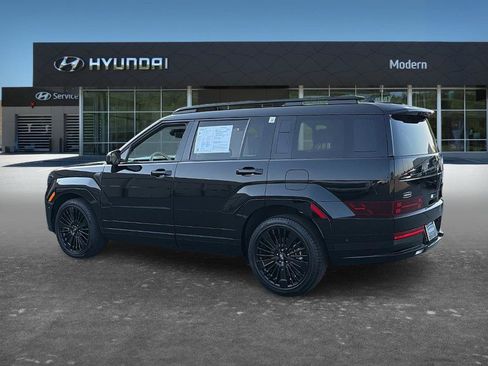 Used 2025 Hyundai Santa Fe Calligraphy FWD image 5