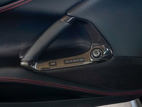 Used 2020 Ferrari 812 Superfast RWD image 54