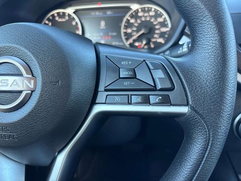 Used 2024 Nissan Altima 2.5 SV image 19