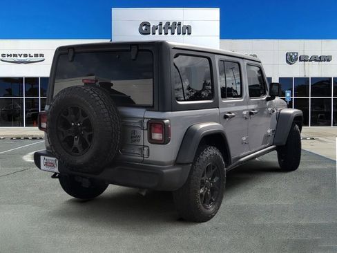 Used 2020 Jeep Wrangler Unlimited Sport image 4