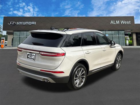 Used 2024 Lincoln Corsair FWD w/ Equipment Group 101A image 5