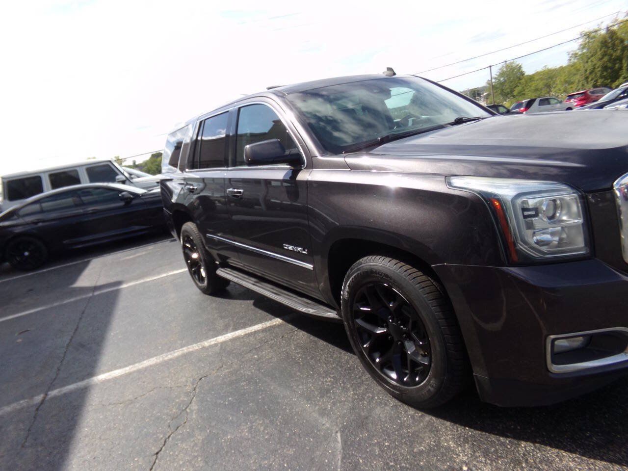 Used 2015 GMC Yukon Denali w/ Touring Package AWD/4WD image 50