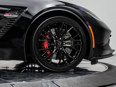 Used 2016 Chevrolet Corvette Z06 w/ 2LZ Preferred Equipment Group RWD image 97