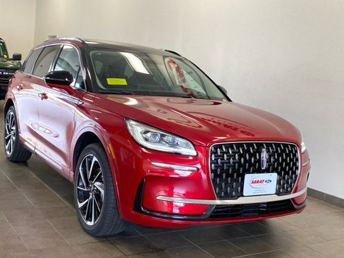 New 2025 Lincoln Corsair Grand Touring w/ Equipment Group 301A image 2