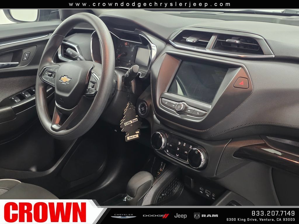 Used 2023 Chevrolet TrailBlazer LT FWD image 12