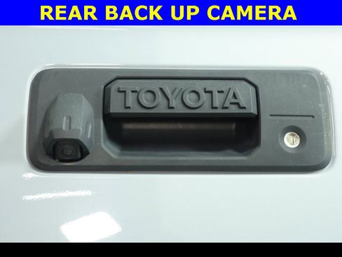 Used 2018 Toyota Tundra SR5 image 11