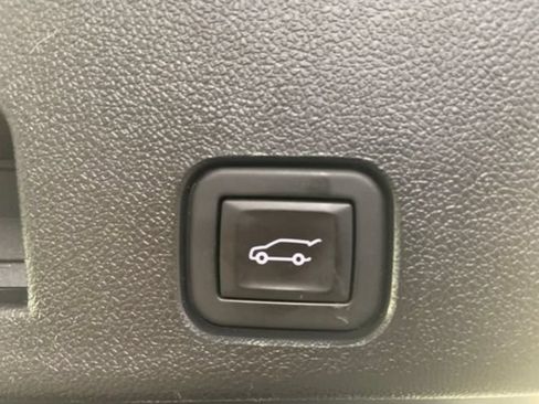 Used 2024 GMC Acadia Denali w/ Super Cruise Package AWD/4WD image 14