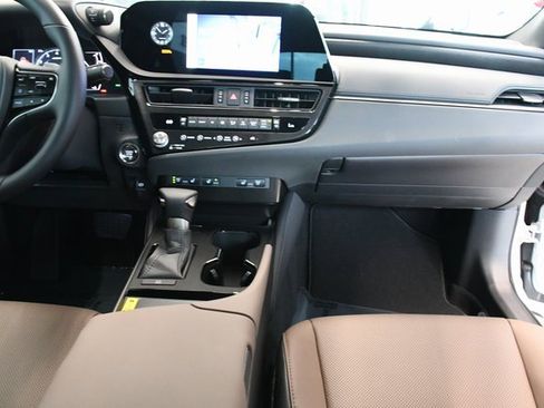 New 2025 Lexus ES 350 350 image 7