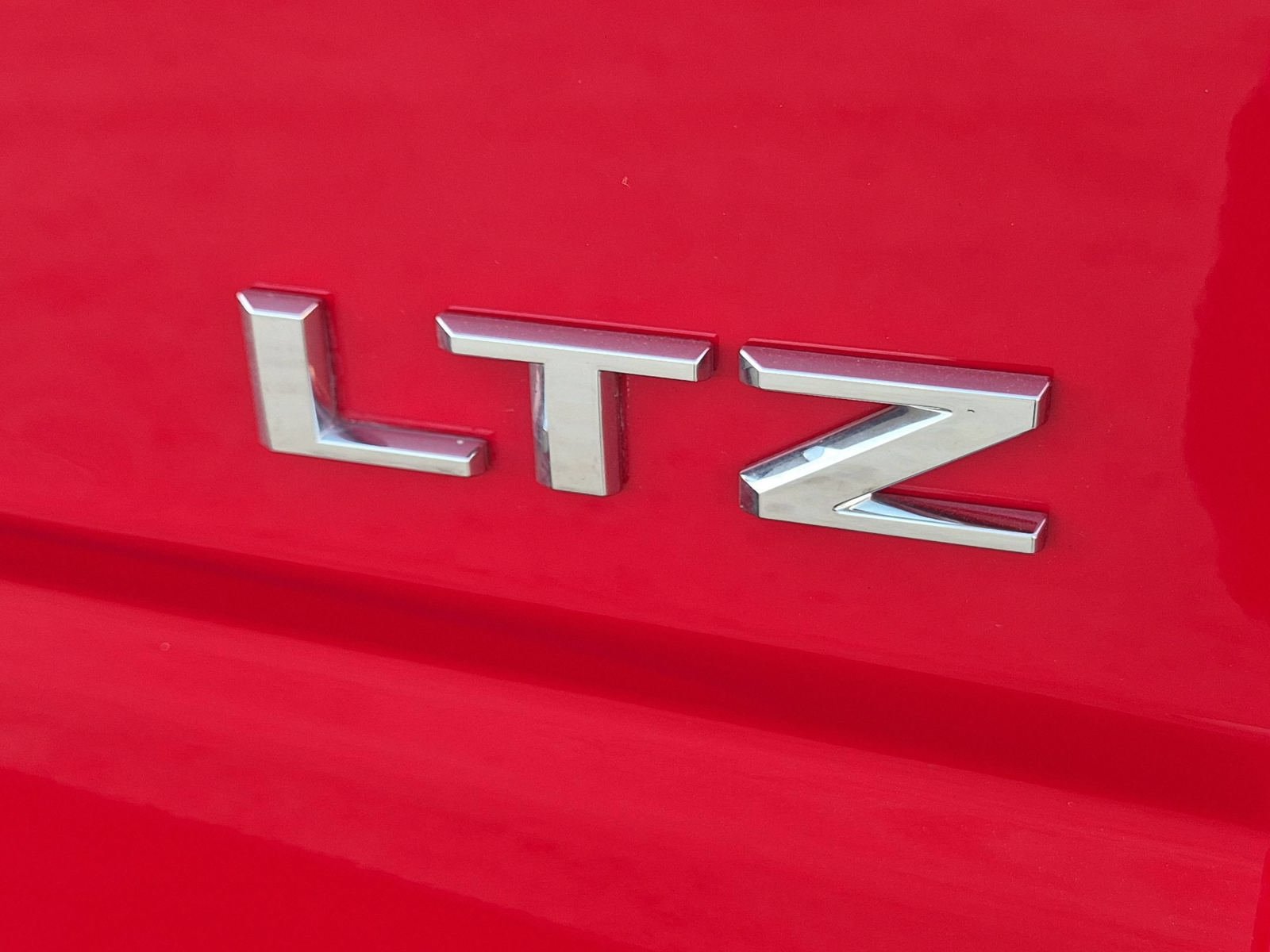 Used 2023 Chevrolet Silverado 2500 LTZ w/ LTZ Convenience Package AWD/4WD image 33