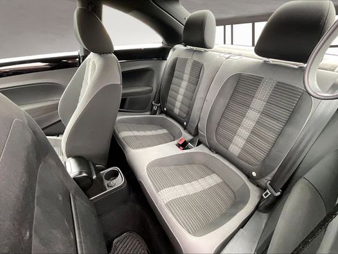 Used 2012 Volkswagen Beetle Turbo image 22