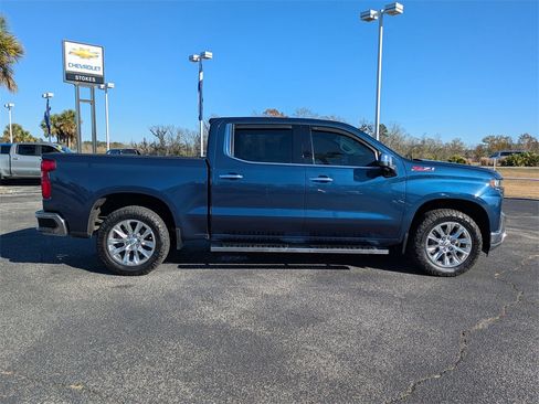 Used 2021 Chevrolet Silverado 1500 LTZ w/ Technology Package image 3
