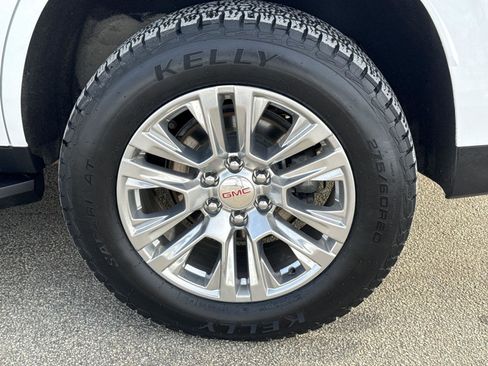 Used 2023 GMC Yukon Denali image 8