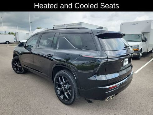 Used 2025 Chevrolet Traverse RS AWD/4WD image 5