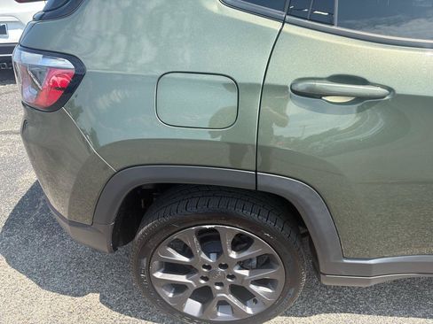 Used 2021 Jeep Compass Latitude AWD/4WD image 14