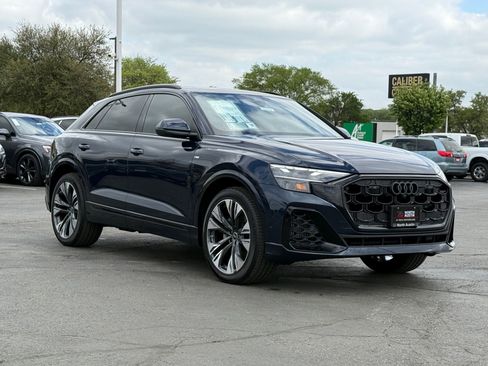 New 2026 Audi Q8 Premium Plus image 3