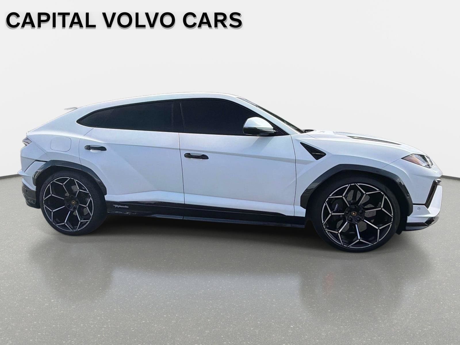 Used 2024 Lamborghini Urus Performante AWD/4WD image 4