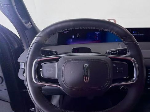 New 2025 Lincoln Navigator L Reserve w/ Jet Appearance Package AWD/4WD image 11