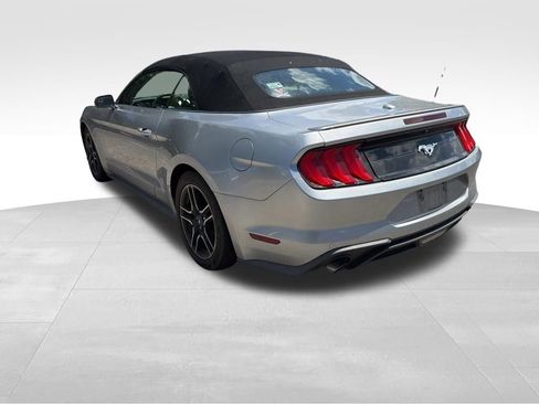 Used 2020 Ford Mustang Premium RWD image 3
