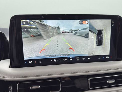 Used 2025 Lincoln Aviator Reserve w/ Illumination Package image 19