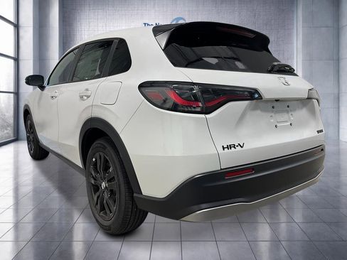 New 2026 Honda HR-V Sport image 3
