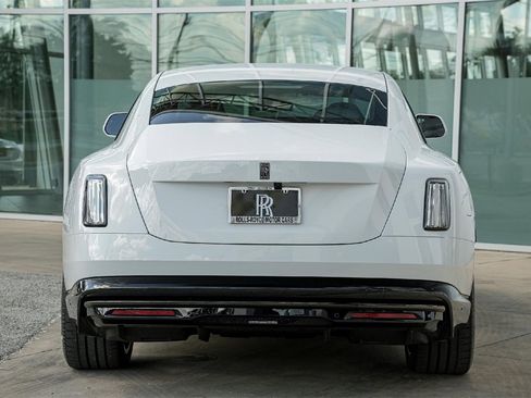 New 2025 Rolls-Royce Spectre Black Badge image 15