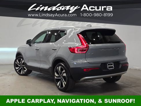 Used 2024 Volvo XC40 B5 Ultimate image 4