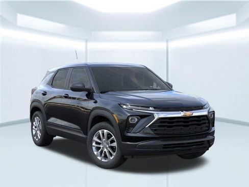 New 2026 Chevrolet TrailBlazer LS image 8