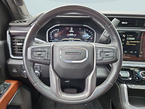 Used 2024 GMC Sierra 3500 Denali Ultimate AWD/4WD image 14
