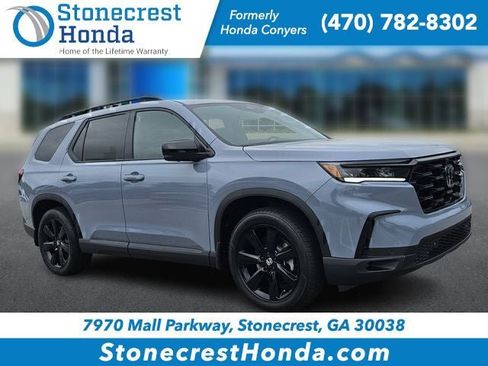 Used 2025 Honda Pilot Black Edition image 1