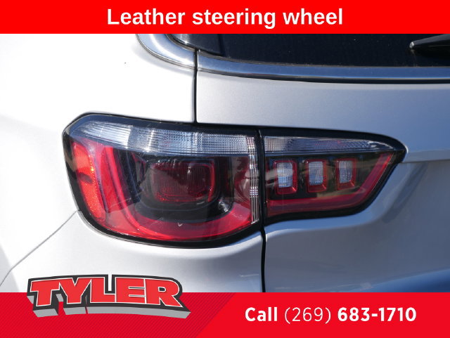 Used 2024 Jeep Compass Limited AWD/4WD image 11