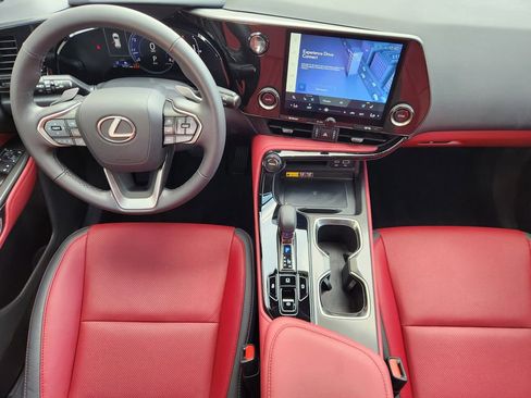 Used 2025 Lexus NX 250 FWD w/ Towing Package (2000 Lbs) image 26