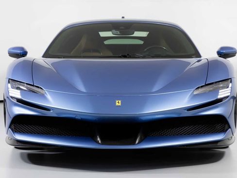 Used 2022 Ferrari SF90 Stradale image 10